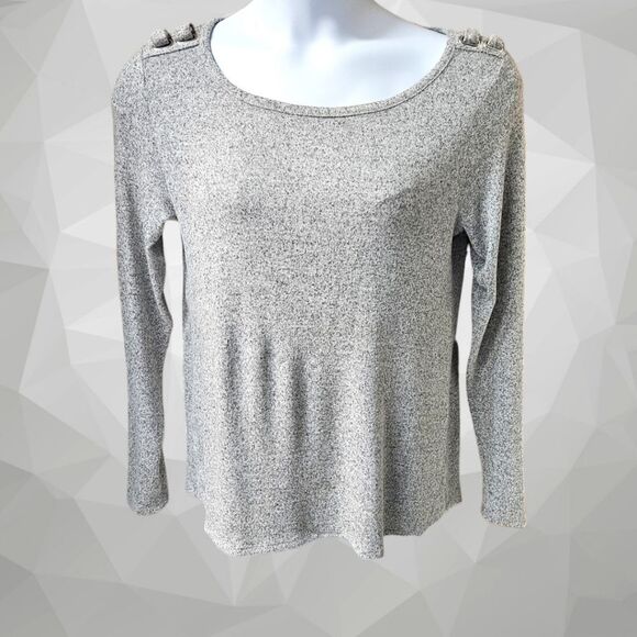 89th+Madison Plus Size Women's Gray LongSleeve Shoulder detail Top Size 1X NWOT - Picture 1 of 13